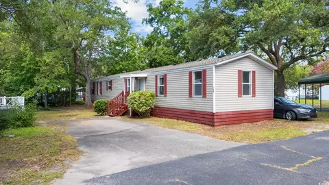 106 Village Ct, Murrells Inlet, SC 29576