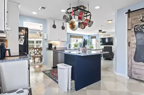 Kitchen - 817 Old Castle Loop, Myrtle Beach, SC 29579 photo 5 of 6