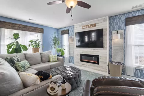 Living - 817 Old Castle Loop, Myrtle Beach, SC 29579 photo 3 of 3