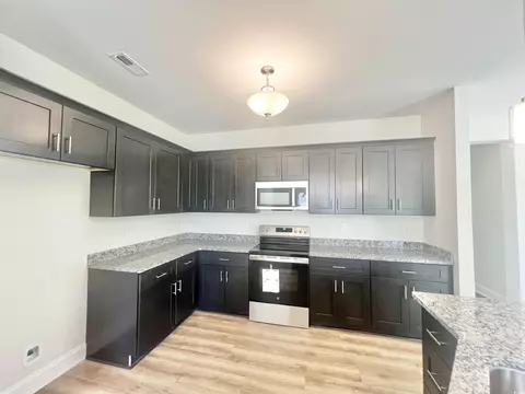 Kitchen - 5288 Old Forest Dr, Loris, SC 29569 photo 2 of 2