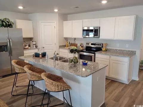 Kitchen - 990 Cherrystone Loop, Conway, SC 29526 photo 1 of 2