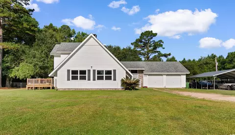 100 Carnation Dr, Andrews, SC 29510