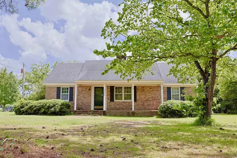 5326 Main St, Loris, SC 29569