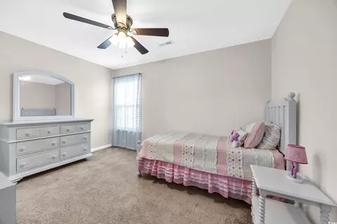 Bedroom - 532 Winged Elm St, Loris, SC 29569 photo 4 of 6