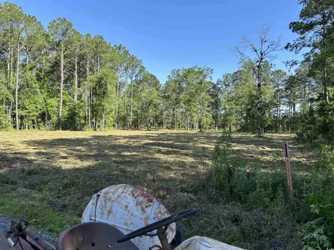 722 Romain Rd, Mcclellanville, SC 29458 photo 2