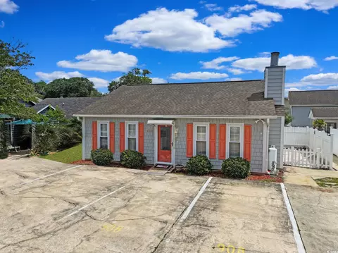 908 Tiffany Ln, North Myrtle Beach, SC 29582