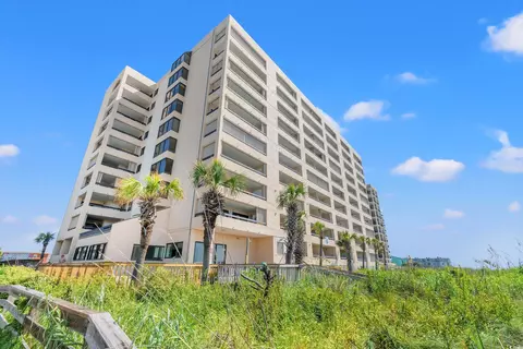 6100 N Ocean Blvd #107, North Myrtle Beach, SC 29582