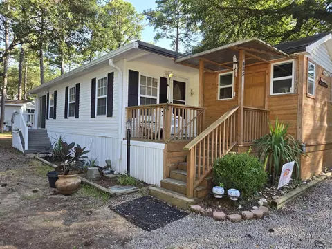 435 E Bank Dr, Murrells Inlet, SC 29576