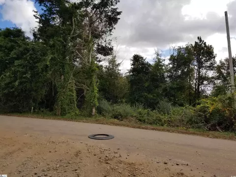 Leonard Rd., Duncan, SC 29334