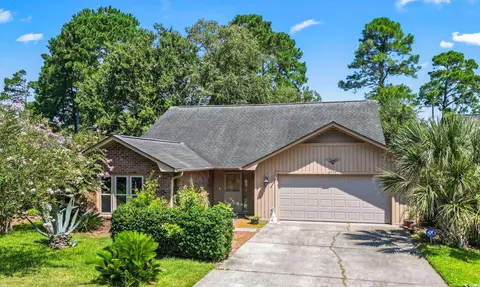 111 Laurelwood Ln, Conway, SC 29526