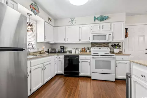 2005 Lakeview Cir, Surfside Beach, SC 29575 photo 12