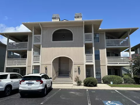 4238 Pinehurst Cir #M7, Little River, SC 29566