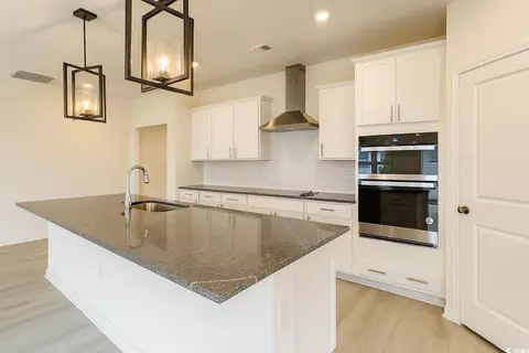 Kitchen - 549 Honeyhill Loop, Conway, SC 29526 photo 2 of 3