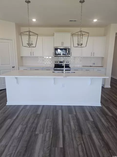 586 Honeyhill Loop, Conway, SC 29526 photo 3