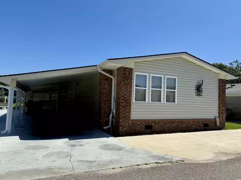 468 Sandpebble Dr, Surfside Beach, SC 29575
