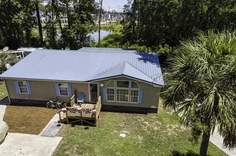 320 Misty Breeze Ln, Murrells Inlet, SC 29576