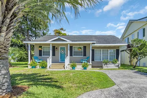 2205 Cecelia St, North Myrtle Beach, SC 29582