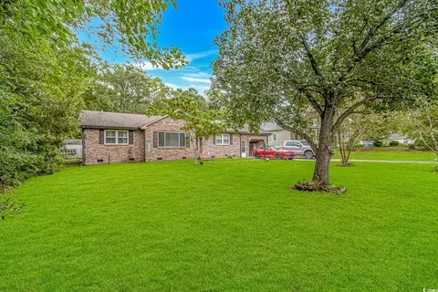 108 Silver Hill Ln, Pawleys Island, SC 29585