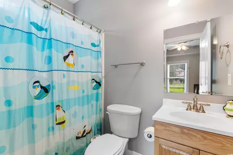 Bath - 244 Cleburn St, Georgetown, SC 29440 photo 4 of 5