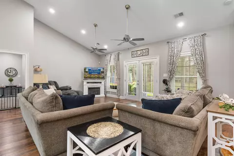 Living - 244 Cleburn St, Georgetown, SC 29440 photo 1 of 1