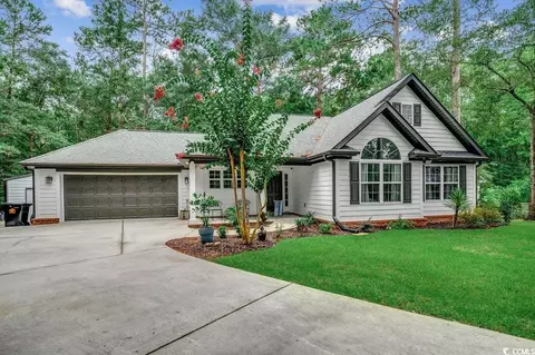 96 Citadel Pl, Pawleys Island, SC 29585