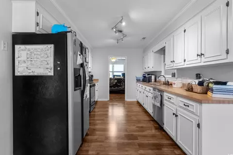 Kitchen - 2920 Joyce St, Sumter, SC 29154 photo 3 of 4