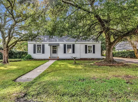1917 Oak St, Georgetown, SC 29440