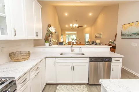Kitchen - 4027 Taranto Loop #D, Myrtle Beach, SC 29579 photo 3 of 4
