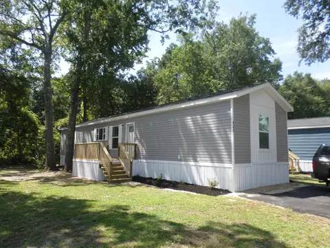 531 Key Largo Ave, Murrells Inlet, SC 29576