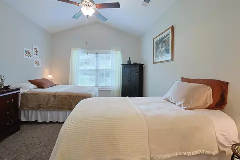 Bedroom - 2013 Spring Valley Ct, Loris, SC 29569 photo 5 of 6