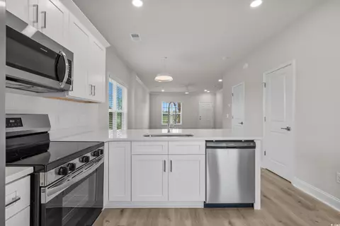Kitchen - 801 Maxine Ct #E, Myrtle Beach, SC 29577 photo 4 of 4