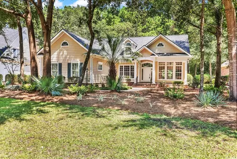 94 Hunter Oak Ct, Pawleys Island, SC 29585