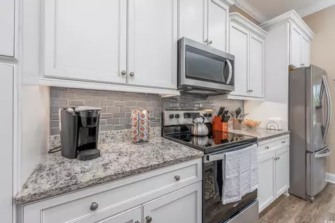Kitchen - 560 Fox Bay Rd, Loris, SC 29569 photo 4 of 4