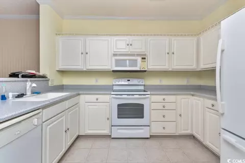 Kitchen - 750 Charter Dr #E7, Longs, SC 29568 photo 2 of 4