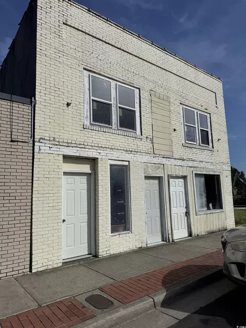 4211 Meeting St, Loris, SC 29569