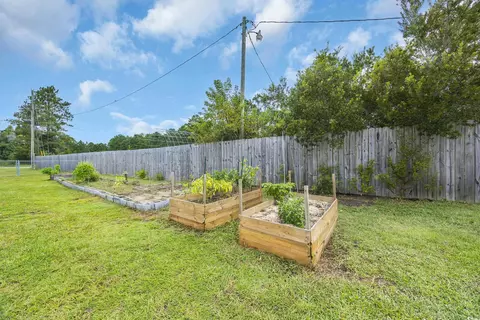 Exterior - 1617 Pine Level Dr, Loris, SC 29569 photo 5 of 6