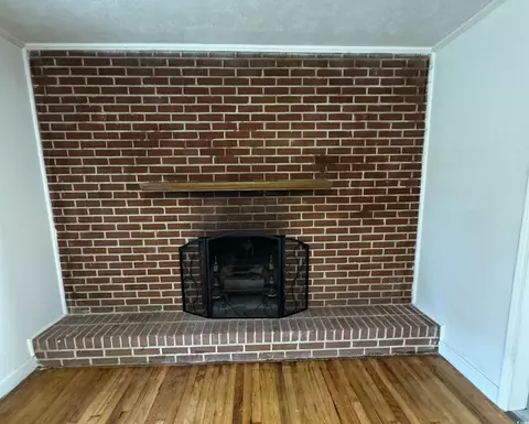 Living - 1127 Tynes St, Dillon, SC 29536 photo 2 of 3