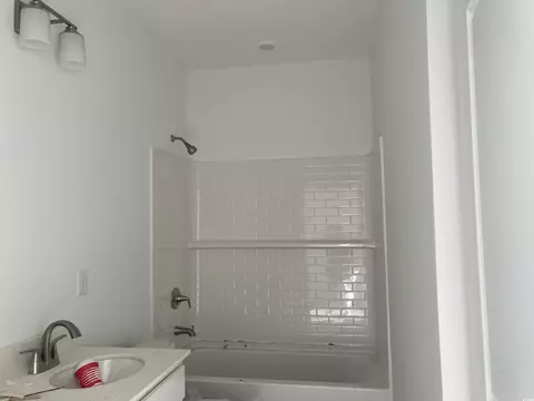 Bath - 146 River Birch Dr, Loris, SC 29569 photo 2 of 3