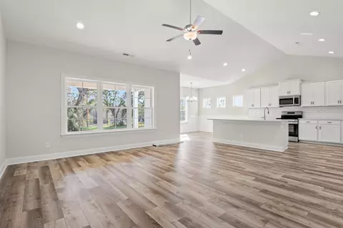 Living - 1165 Loop Cir, Longs, SC 29568 photo 1 of 3