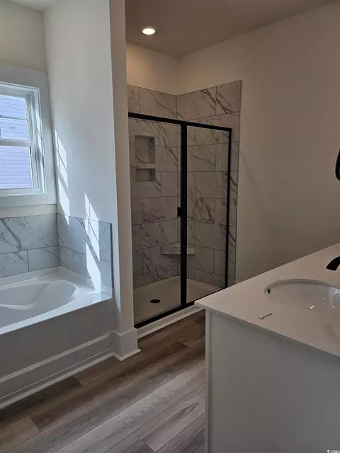 Bath - 520 Honeyhill Loop, Conway, SC 29526 photo 3 of 5