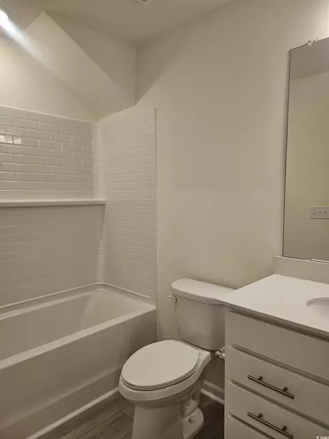Bath - 520 Honeyhill Loop, Conway, SC 29526 photo 4 of 5