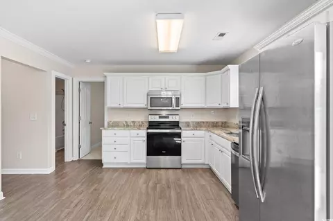 Kitchen - 181 Dunbarton Ln, Conway, SC 29526 photo 2 of 4