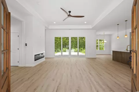 Living - 232 Ole Maple St, Loris, SC 29569 photo 3 of 4