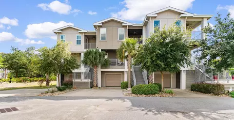 600 48th Ave S #402, North Myrtle Beach, SC 29582