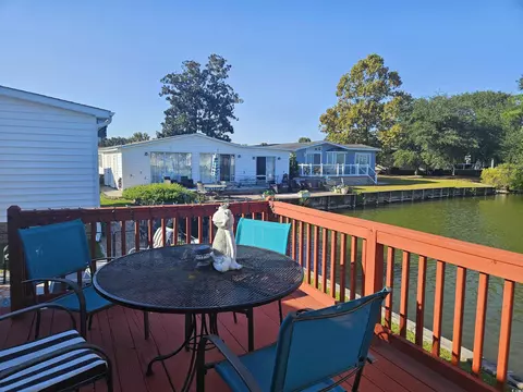 440 Oceanside Dr, Surfside Beach, SC 29575 photo 17
