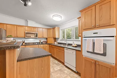 183 Sing Ave, Conway, SC 29527 photo 9