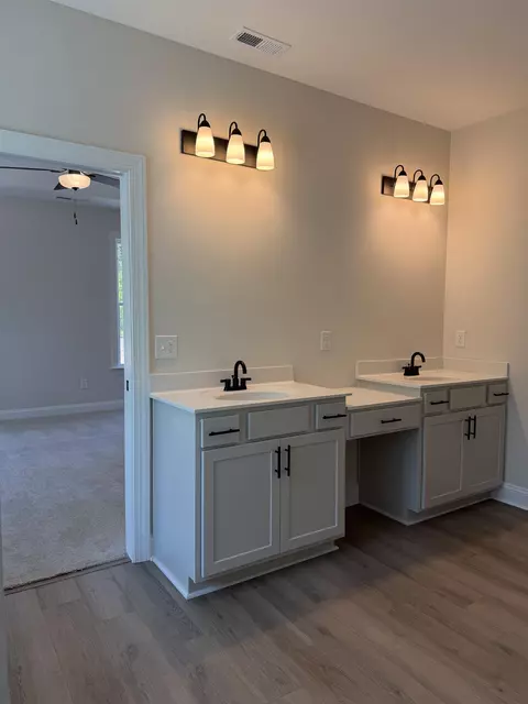 1397 Loop Cir, Longs, SC 29568 photo 10