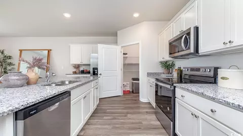 202 Dagger Ct, Myrtle Beach, SC 29588 photo 4