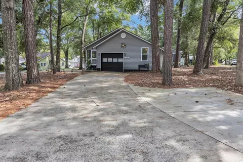 2204 Franklin Cir, Little River, SC 29566