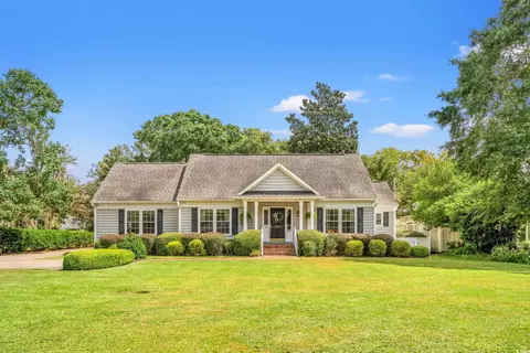 614 Lakeside Dr, Conway, SC 29526